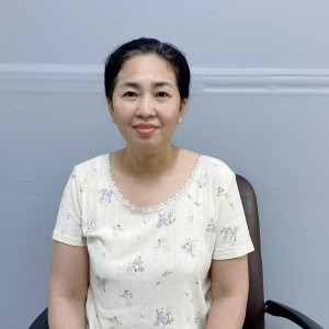 Bùi Thị Mỹ Linh -  Năm Sinh: 1974  -  Quê Quán: Bình Thuận  Công Việc Mong Muốn: Giúp Việc Nhà Phụ Chăm Bé