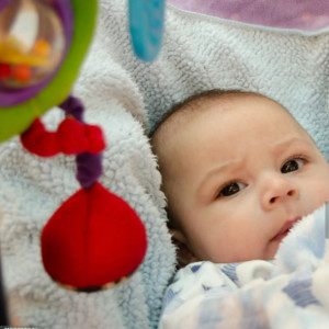 Em Đang Cần Gấp 1 Chị Bảo Mẫu Bé 2 Tháng Tuổi (ở Lại)