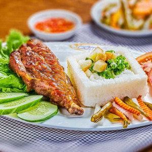 Tuyển Gấp Cô Giúp Việc Quận 4, Cần Người Hiền Lành, Bao Ăn Ở Lại Em Chào Cả Nhà Ạ!