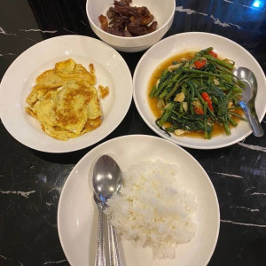 Tuyển Gấp Giúp Việc Nhà Quận 5 - Lương Cao, Bao Ăn Ở