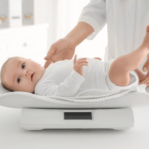 Tuyển Gấp Chị Chăm Sóc Em Bé 7 Tháng Tuổi Bao Ăn Ở Lại Tai Quận 7
