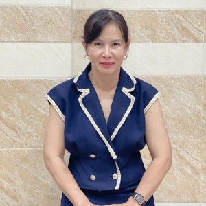 Chị Hiếu 1972 Quê Quán: Bến Tre Cần Tìm Việc. Tết Ở Lại Được