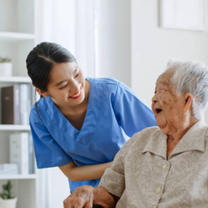 Tìm Người Trông Bà Và Phụ Giúp Việc Nhà Quận Tân Phú