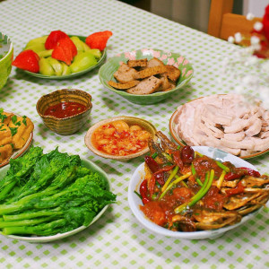 Cần Cô Giúp Việc Nấu Ăn Cho Gia Đình Tại Quận 12 - Lương 10 Triệu