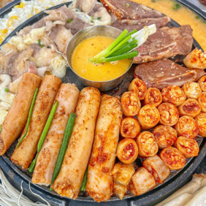 Tuyển Gấp 1 Cô Chuyên Chăm Bé Giỏi Có Kinh Nghiệm Đi Làm Bao Ăn Ở Lại A