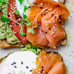 Tuyển Gấp 1 Cô Chăm Bé Có Tâm Đi Làm Bao Ăn Ở Lại A