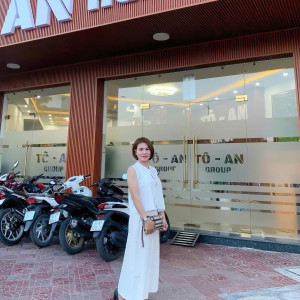 Chị Hương Cần Tìm Việc Làm