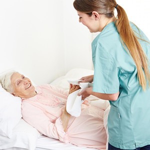 Dịch Vụ Nuôi Bệnh Long An Nuôi Tại Nhà Và Tại Bệnh Viện Uy Tín Chuyên Nghiệp Gọi Chị Thảo Là Có Người