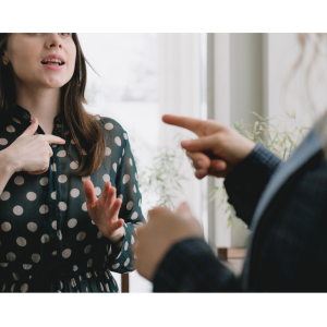 Bài viết về Giải Quyết Mâu Thuẫn Với Chủ Nhà