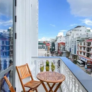 Vì Hằng Ngày Đều Rất Bận Nên Rất Cần Tìm Một Chị Dưới 50 Tuổi Về Giúp Việc Cho Gia Đình