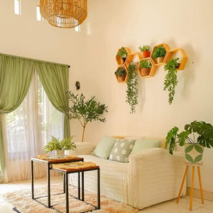 Alo Alo, Các Chị Gái Xinh Đẹp Ơi Mau Mau Đi Làm Nè Các Chị Ơi !! Việc Nhà E Cần Gấp Lắm