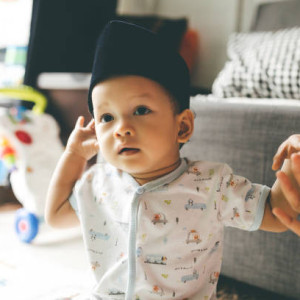 Cần Gấp Một Cô Bảo Mẫu Về Chăm Bé 10 Tháng Tuổi Bao Ăn Ở Lương 11 Triệu Ở Chung Cư The Goldview Q4
