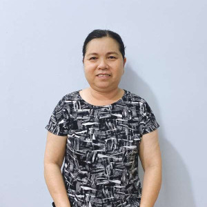 Chị: Linh, Sinh Năm: 1976, Người: Trà Vinh - Chăm Ông Bà Bệnh, Giúp Việc Nhà