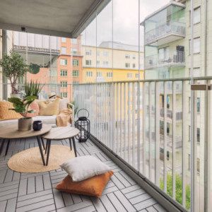Mẹ Đơn Thân Nhà Chỉ Có 2 Mẹ Con, Đang Cần 1 Chị Giúp Việc Dọn Dẹp Nhà Cửa Ở Chung Cư Vinhomes Nguyễn Hữu Cảnh Quận Bình Thạnh