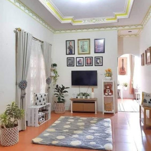 Vợ Chồng Thường Xuyên Đi Công Tác Ở Tỉnh , Cần 1 Chị Về Quán Xuyến Nhà Cửa Lương Tháng 10 Triệu