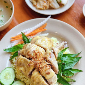 Cần Gấp 1 Cô Giúp Việc Đi Làn Bao Ăn Ở Lại A