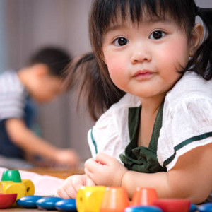 Gấp Gấp , Đường Lý Chánh Thắng Q3 Cần Người Ở Lại Chăm Em Bé 2 Tuổi