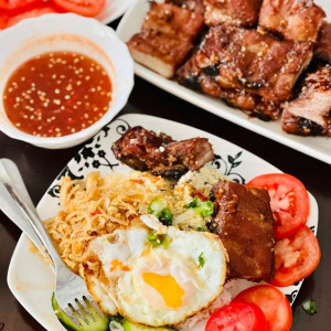 Tìm Gấp 1 Chị Giúp Việc Nhà ( Làm Ở Lại ) Lương 10 Triệu