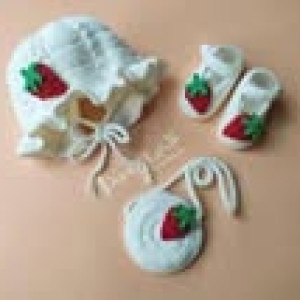 Tuyển Người Chăm Bé - Lương Ổn Định