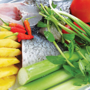 Vợ Chồng Cần Liền Chị Hiền Lành Để Nội Trợ Ăn Ở Lại