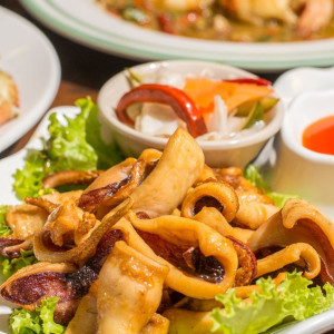 Tuyển Giúp Việc Nhà Cho 2 Chị Em Gái Làm Việc Tại Tân Phú ( Bao Ăn Ở Lại )