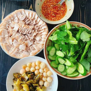 Nhà Em Cần Gấp 1 Chị Giúp Việc Nhà Lương 9tr Bao Ăn Ở.