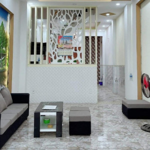 Cần Tìm  Chị  Giúp Việc Nhà Đi Làm Bao Ăn Ở Lại Quận Tân Phú 10tr