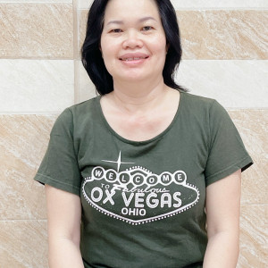 Cô Yên Chuyên Chăm Ông Bà Với Kinh Nghiệm Dày Dặn Và Yêu Thương Ông Bà