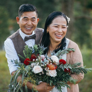 Cần Cô Độc Thân - Không Vướng Bận Gia Đình Về Ở Với 2 Cô Chú