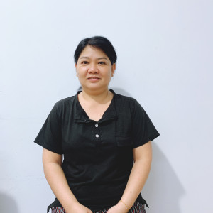 Cô Hồng Miền Tây Thật Thà Chất Phát Có Nhiều Năm Kinh Nghiệm Chăm Bé Và Giúp Việc Nhà.