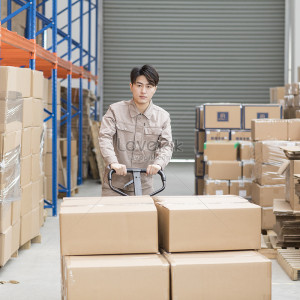 Cần Tìm Nam Làm Kho -Ăn Ở Lại Tại Bình Dương