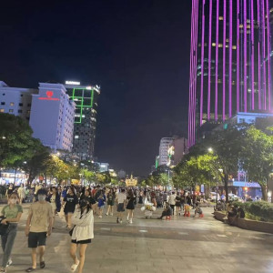 Em Mẹ Đơn Thân Có 1 Cháu Đang Đi Học Cấp 1, Vì Không Đảm Bảo Được Công Việc Nhà Dọn Dẹp Và Nấu Đồ Ăn Uống Cho Cháu Nên Em Muốn Tìm Gấp 1 Cô Giúp Việc Đi Làm Ngay Ở Tân Phú