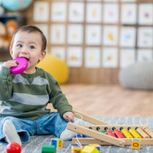 Bé Nhà Em Được 6 Tháng Đang Cần 1 Chị Chuyên Chăm Bé.