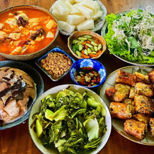 Cần Chị Chăm Bà, Lương 11 Triệu ( Bao Ăn Ở), Nhà Ở Nguyễn Trọng Tuyển Quận Phú Nhuận.