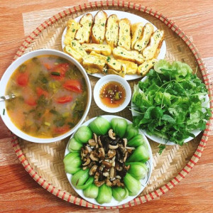 Tuyển Chị Gái Về Giúp Việc Nấu Ăn Cho Vợ Chồng Ở Tân Phú.
