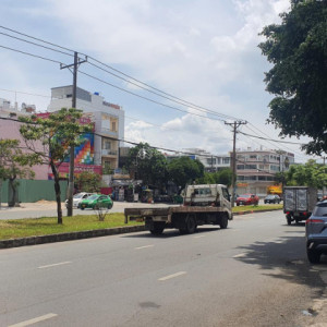 Cần Gấp 1 Chị Người Làm Giúp Việc Nhà Bao Ăn Ở Lại