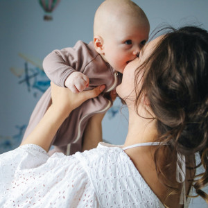 Tìm Chị Chuyên Chăm Sóc Bé 2 Tháng Tuổi