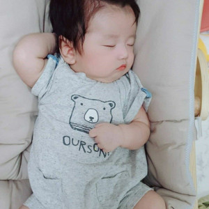 Vk Em Mới Sinh Cần Gấp 1 Cô Chăm Bé Đi Làm Bao Ăn Ở Lại A