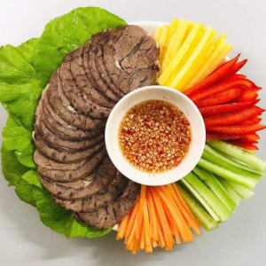 Tuyển Chị Nấu Ăn Ngon Ăn Ở Lại Tại Quận 7 Lương Bao Ăn Ở 12 Triệu