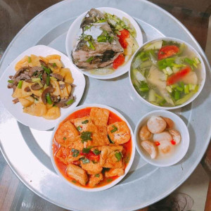 Em Cần 1 Chị Giúp Việc Nhà, Nấu Ăn Ở Gần Ngã Tư Hàng Xanh Bình Thạnh.