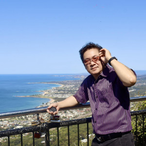 Cần Người Làm Ở Lại