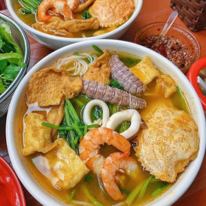E Tuyển Gấp Cô Gvn, Chỉ Nhận Cô Làm Ở Lại Thôi Ạ