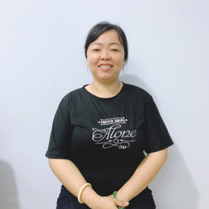 Chị Độc Thân Không Vướng Bận Chịu Khó Tìm Việc Làm