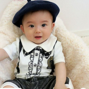 Tuyển Gấp 1 Cô Chăm Bé Đi Làm Bao Ăn Ở Lại A