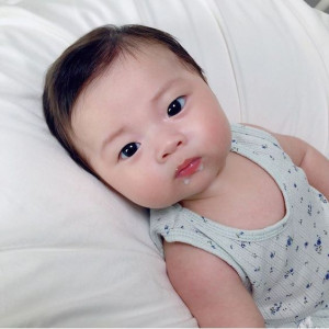 Em Mới Sinh Bé Được 10 Tháng, Chồng Em Đi Làm Suốt Nhà Chỉ Có 2 Mẹ Con Nên E Cần Gấp 1 Chị Chuyên Chăm Bé Tại Nhà 1 Lầu 1 Trệt Tại Đường Sư Vạn Hạnh Quận 10
