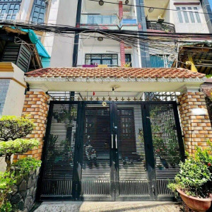 Đường Phan Huy Ích- Gò Vấp Em Cần Tìm Chị Giúp Việc Lương 10tr ( Bao Ăn Ở Lại)