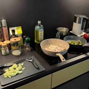 Cần Chị Về Phụ Gia Đình Giúp Việc Nhà, Ở Lại Với Gia Đình, Nhà Ở Quận 3.