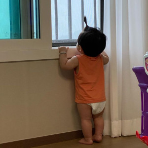 Tìm 1 Chị Chăm Sóc Bé Lương 11 Triệu Bao Ăn Ở Lại
