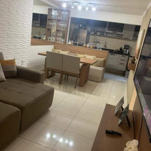 Nhà 3 Mẹ Con Quận 1, Cần Chị Giúp Việc.