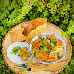 Tìm người chị gv làm ăn ở lại gắn bó lâu dài cùng nhà em ạ